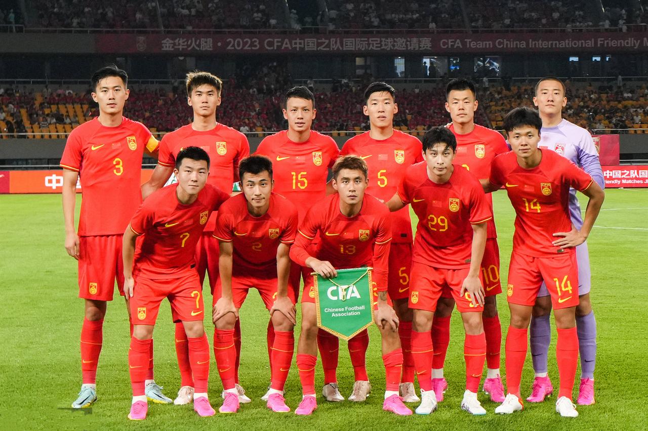 中国，理论上可以有4支球队参加世界杯？
世界上有2个国家可以有4支球队参加世界杯