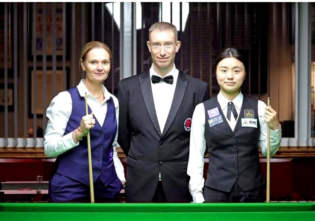 看到小白4:1拿下老女皇，我这心才算放回肚里。
赛前跟泰妹那点分差，真是悬得慌，