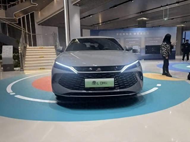 DeepSeek一算吓一跳！竟算出了生产一辆比亚迪秦L DM-i的实际成本