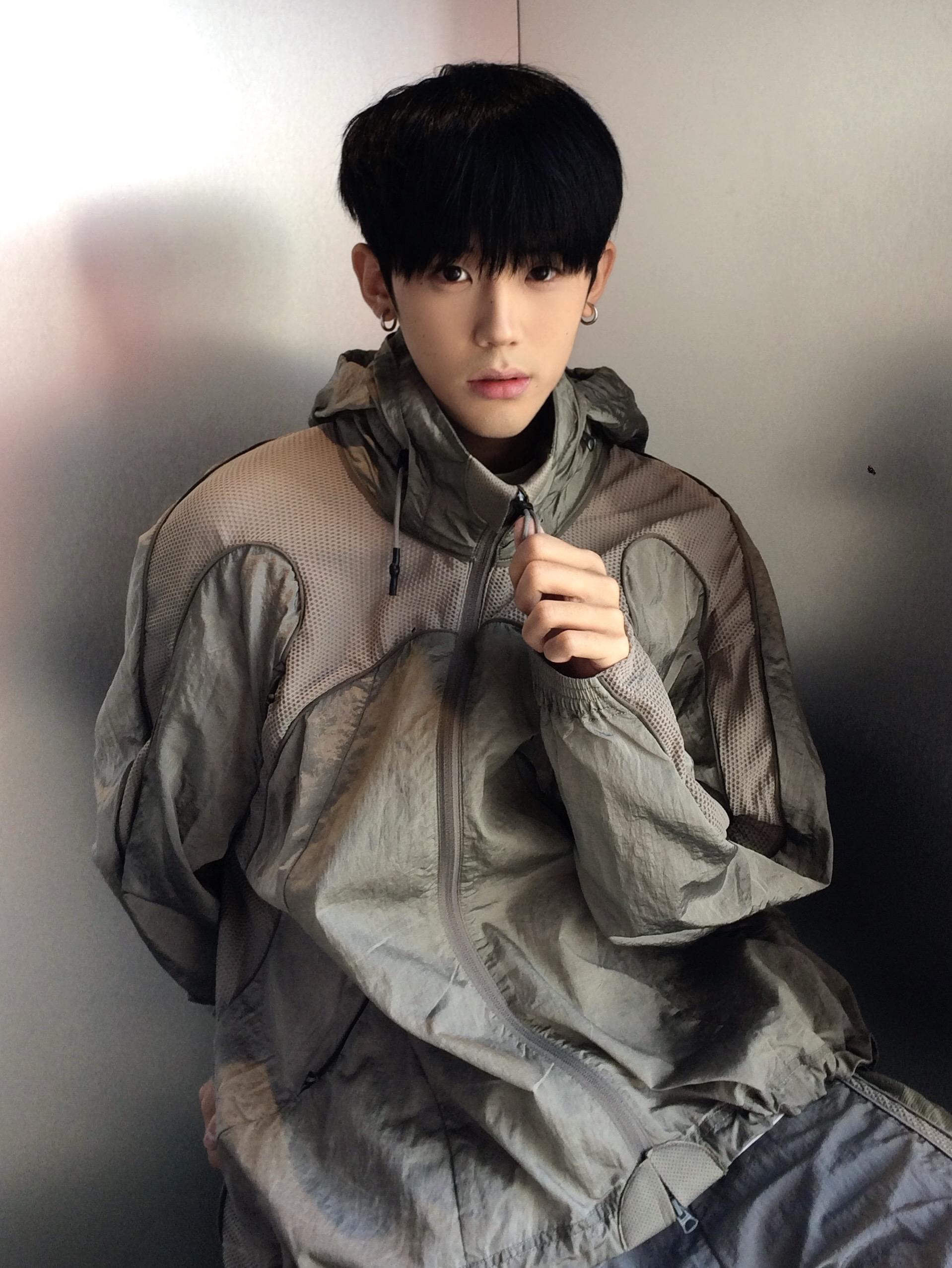 冷脸萌崛起吧（¯﹃¯)＇