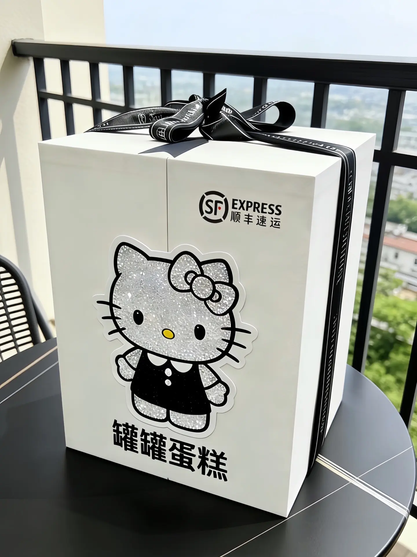 什么都是假的！只有男朋友给我买的冬天第一盒罐罐蛋糕是真的！！🍰