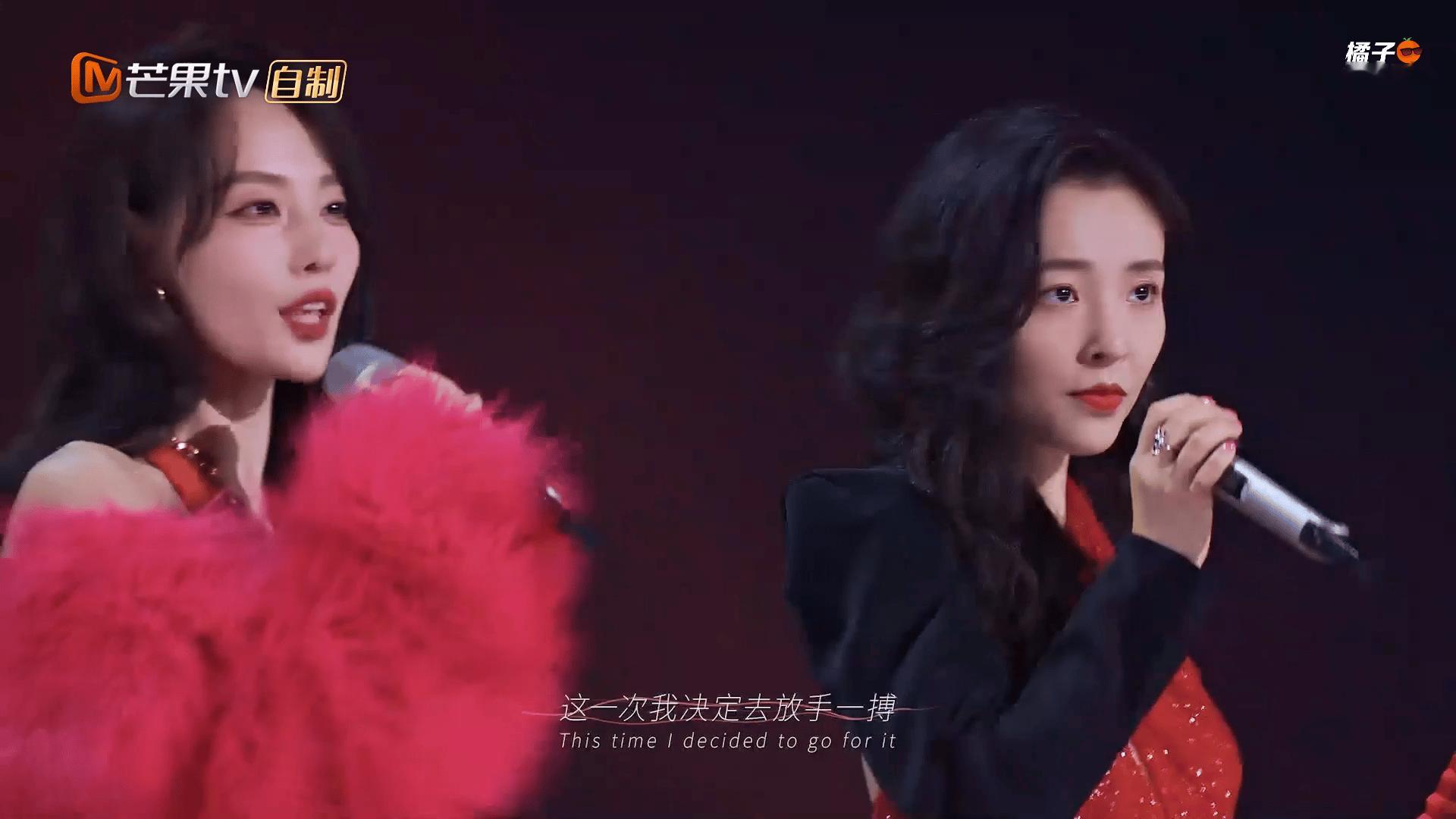 #张嘉倪吴倩镜头#看似无意，实则有意，芒果还是特会整事情，搞事业的张嘉倪吴倩属实