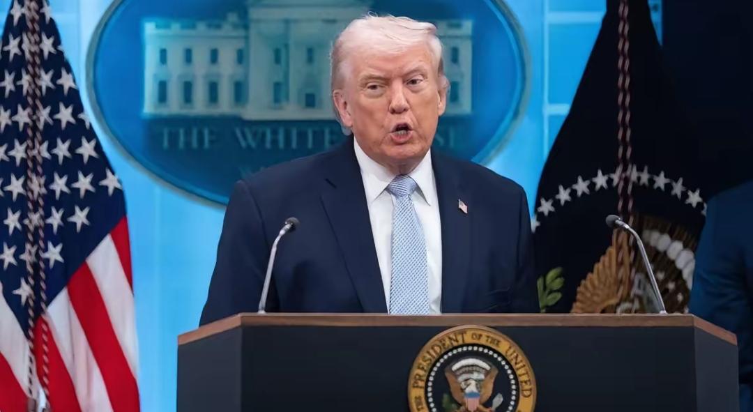 4月6日，特朗普在白宫记者会上火力全开，把枪口对准了日韩澳和北约这些老盟友。
