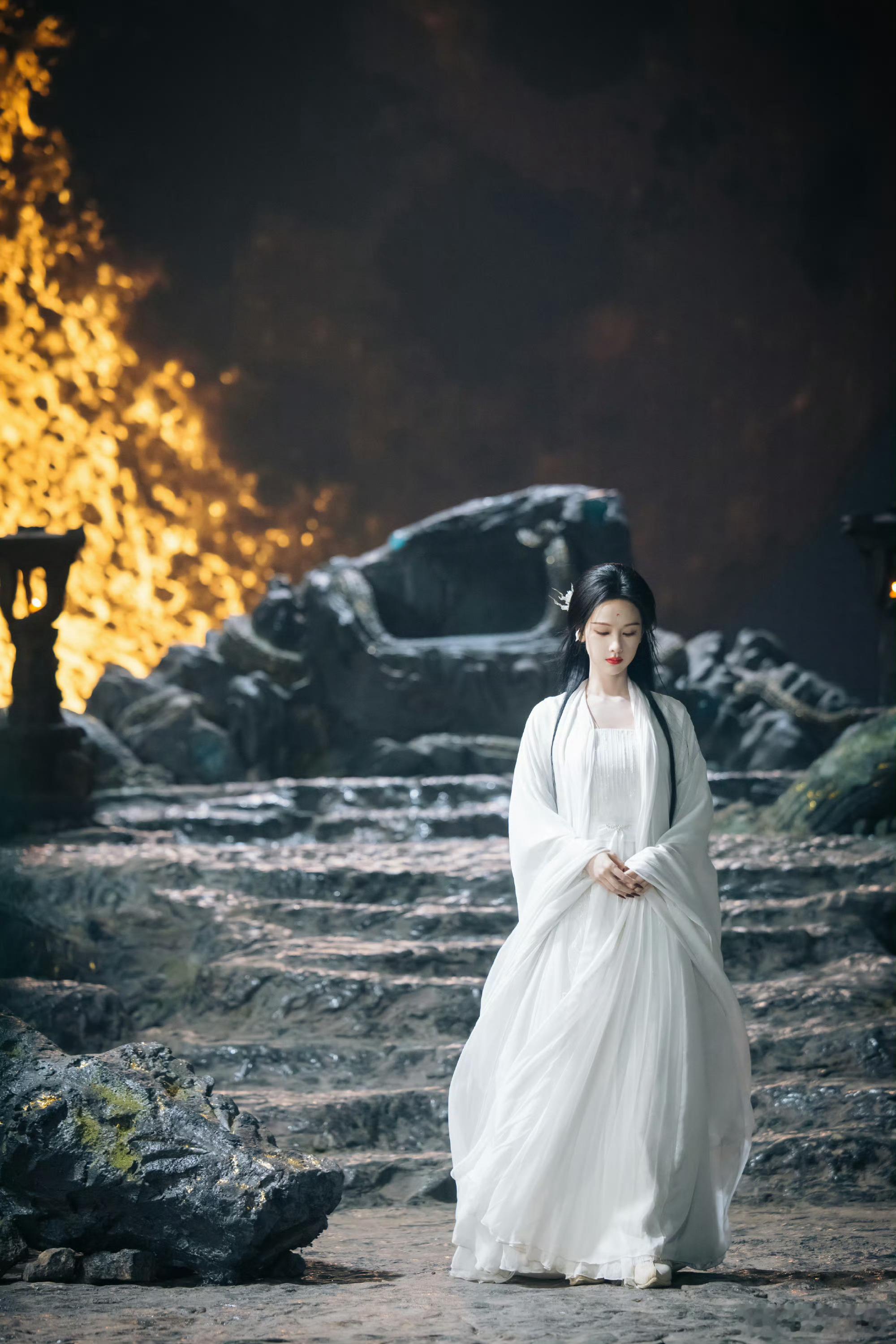 陈都灵真相也不该被掩藏陈都灵白头纱live陈都灵记忆不会说谎，好美，