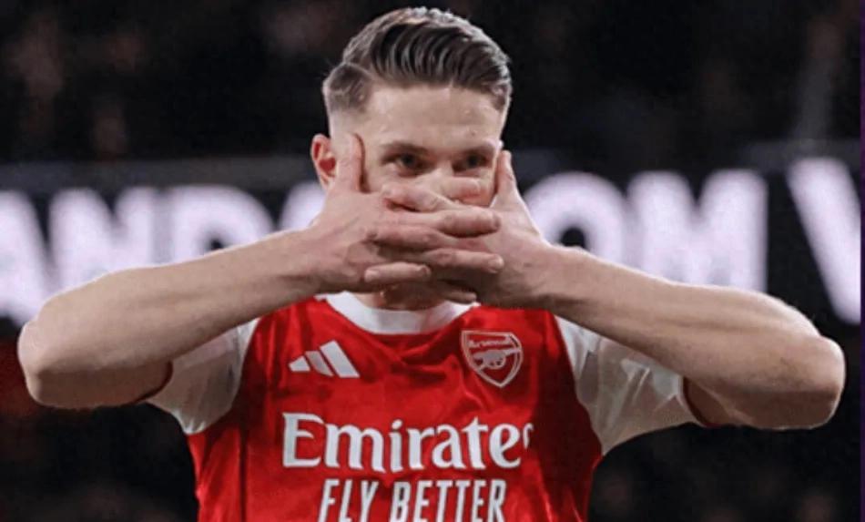 阿森纳又输了，被樱桃核🍒嗝了大牙。
你是英超领头羊啊，70个积分。伯恩茅斯积分