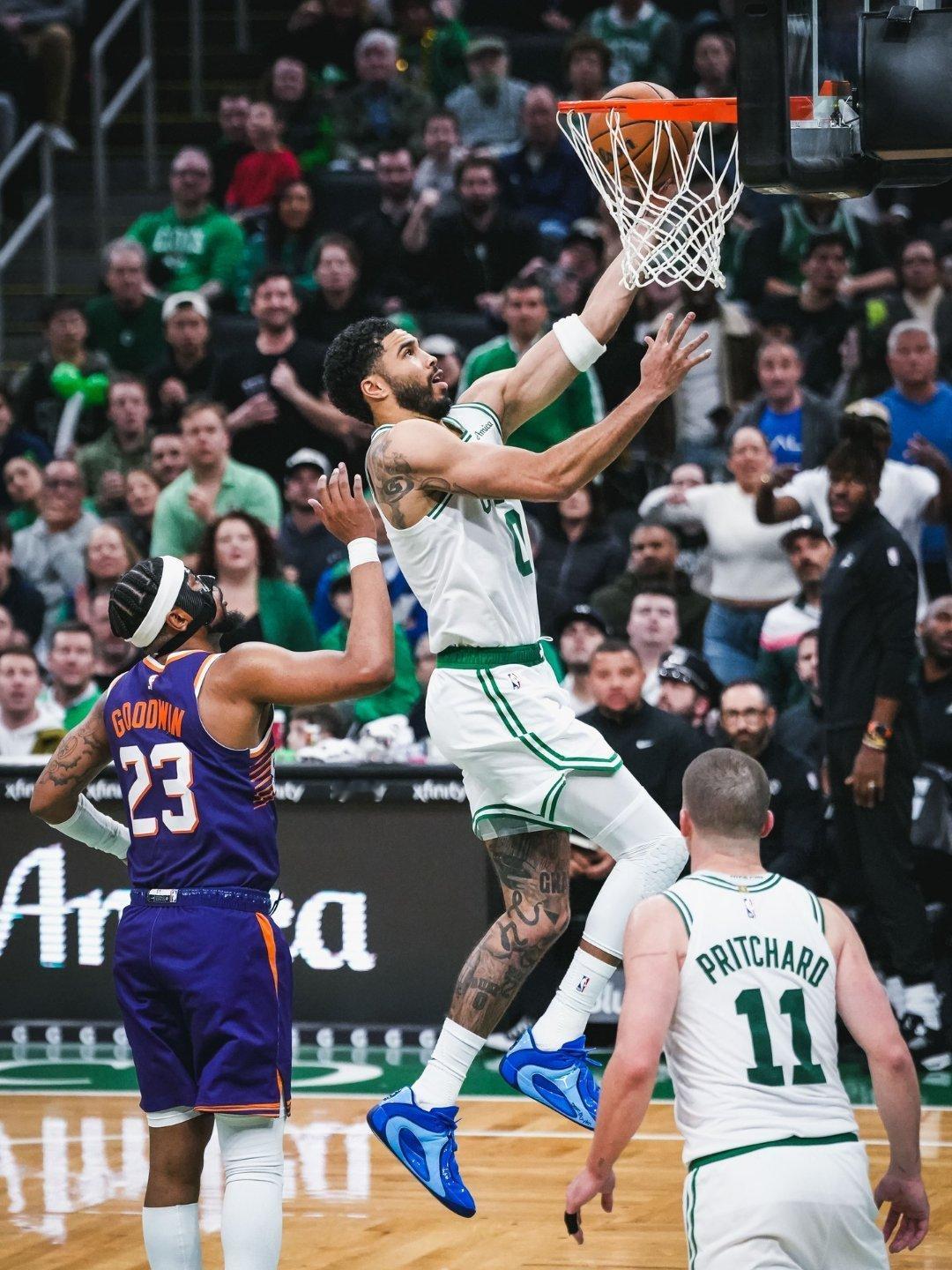 塔图姆：“能在主场参与这样一场比分胶着的比赛感觉很好，很开心能重新融入这种氛围，