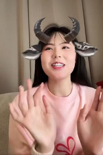 好消息！李月汝准备明年收购一支欧洲俱乐部，亲自当球队老板，这可是一件大好事。
