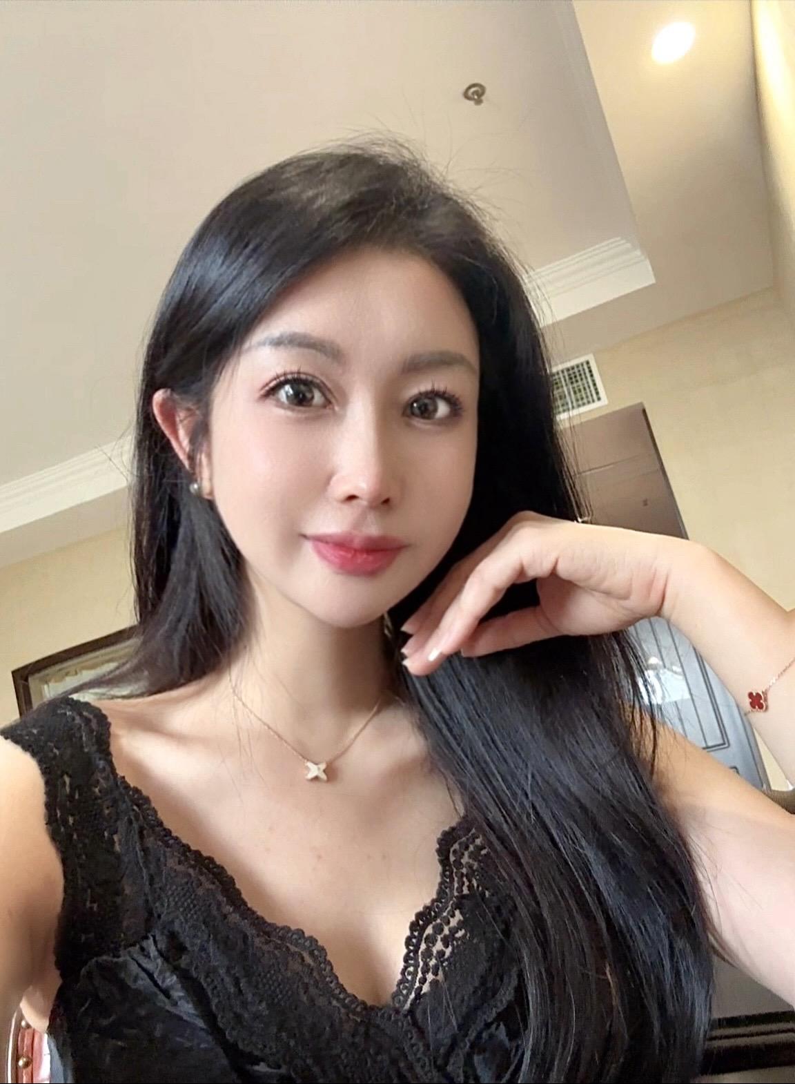 夜色很美、你也很美