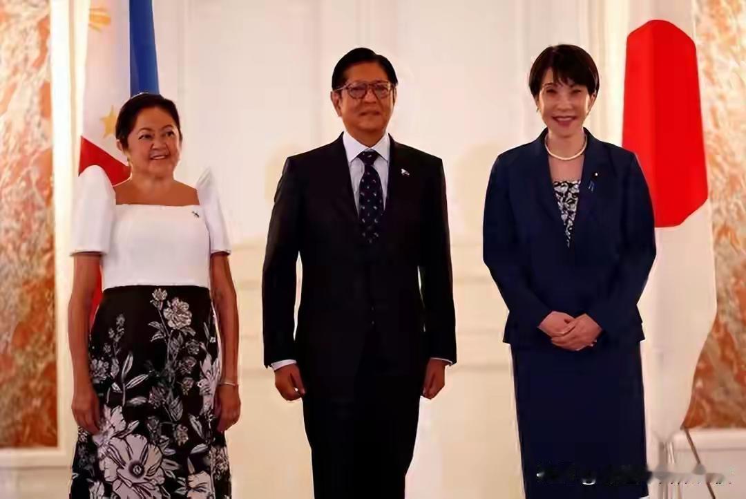 在亚洲，明着喊要插手台海的就俩：一个是日本，放话“台海有事就是日本有事”；另一个