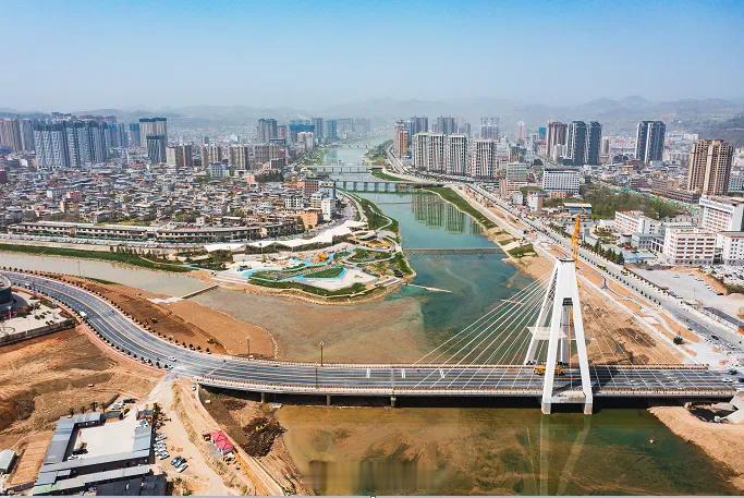五一假期甘肃文旅市场持续火爆大美成县欢迎你！  ​​​