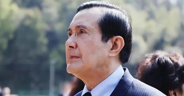 马英九的一句话，在两岸炸开。他说：“若大陆统一不和平、不民主，台湾人绝不接受”。