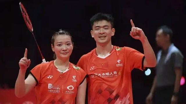 雅思组合的实力实在是太强了，在赛场上横扫湖南组合强势夺冠！只可惜他们退役太早了！