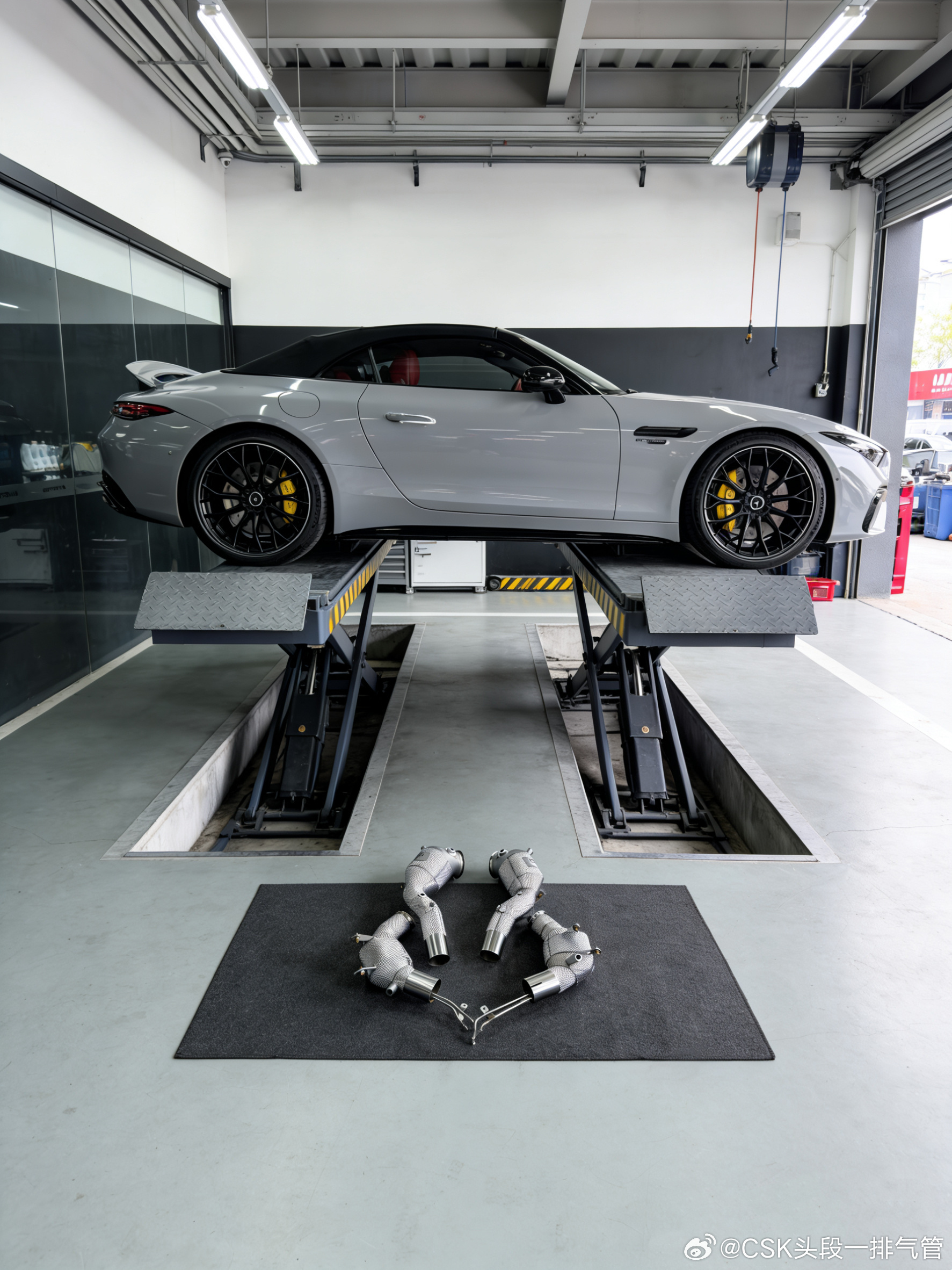 24款 奔驰SL63 AMG 升级CSK头段，高性能版本，优雅与暴徒的性能结合。