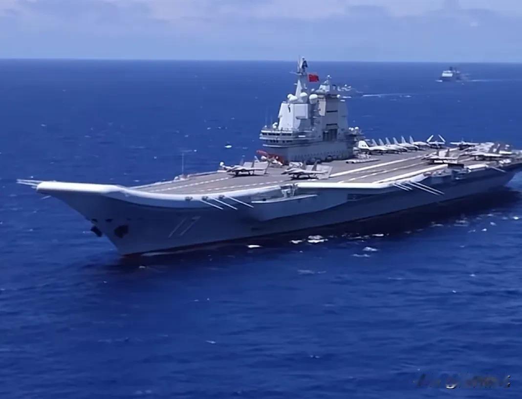 没想到2024年最后一天山东舰再迎好消息。

今天下午“中国军号“发布消息，专门