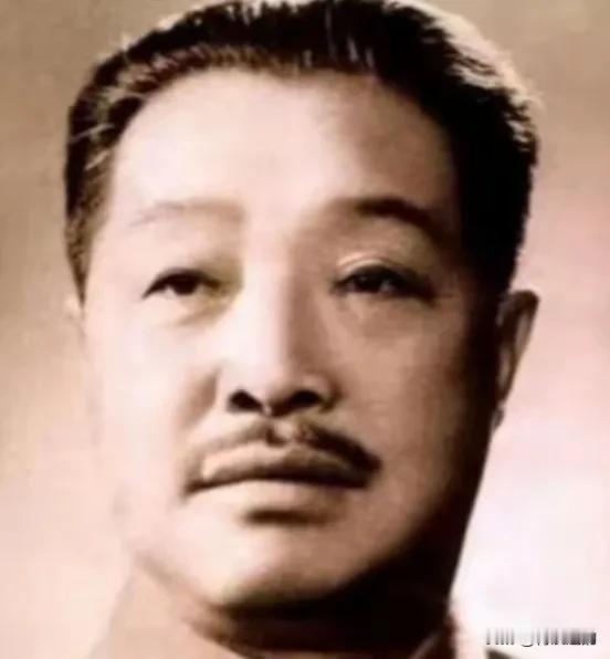 蒋介石生前只见过贺龙一次，但在见完面后，蒋介石却在浑身冒冷汗。他一下瘫坐在椅子上