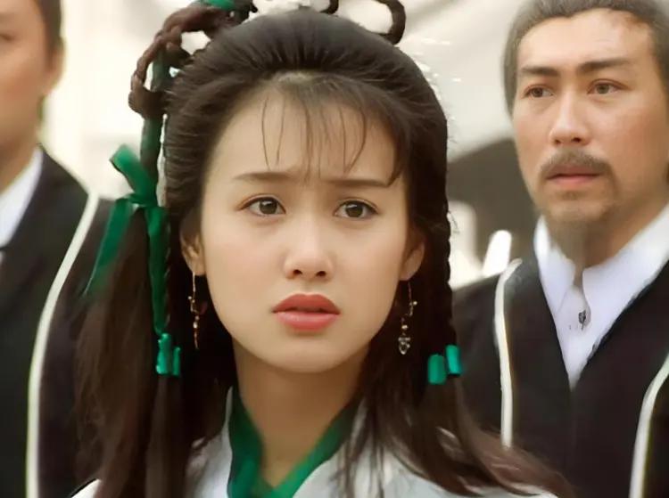 金庸笔下最让人意难平的审美颠覆！绝色佳人全成了魔教妖女，正气凛然的名门侠女却相貌