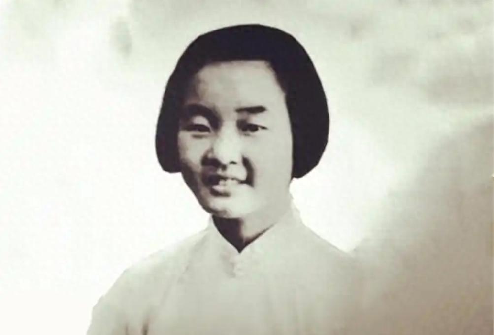 张露萍牺牲近四十年未被追认为烈士，叶剑英亲自证明她正是当年“干一场”的英勇人物