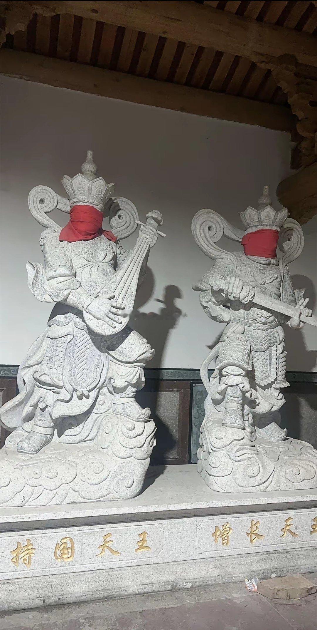 安溪龙须殿四大天王icon被天雷劈的满脸黑，何解？为何罚他们四大天王 