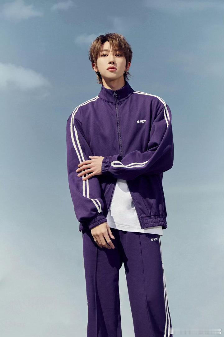 徐明浩首个米兰设计周艺人 从舞台走到国际艺术视野，徐明浩这一步跨得漂亮。不是所有