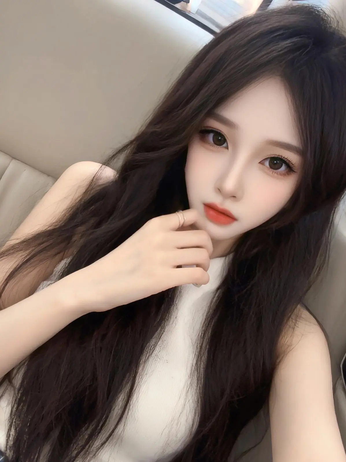 谁还不是个腿精 谁还不是小腰精 甜妹风天蝎 巨蟹座平均脸 我不只一面穿搭