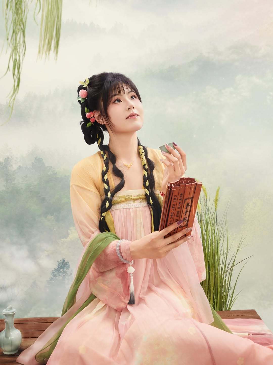 李月汝李月汝 晒照，队友们前来捧场——佩奇：Ayeeee🔥；库伊尔直接用中文回
