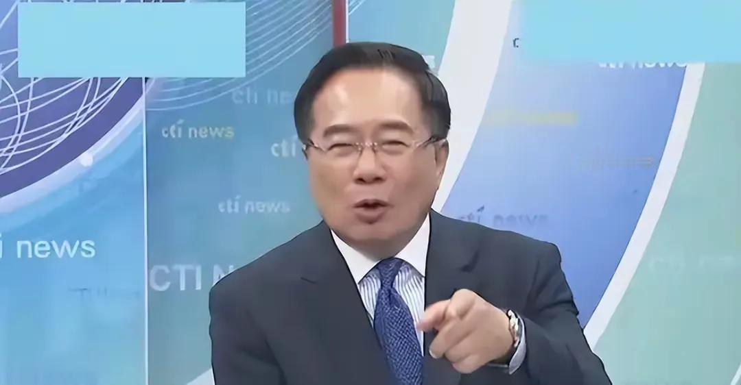 蔡正元出来当国民党党主席是非常适合的。昨天，蔡正元在节目中说，目前适合他的工作就