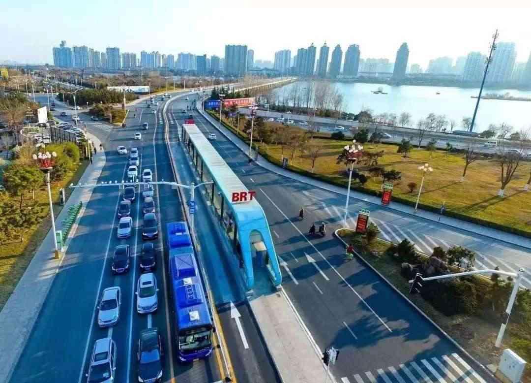 2026年6月8日晚上最后一班车后，临沂BRT线上的18米铰接天然气大通道车退役