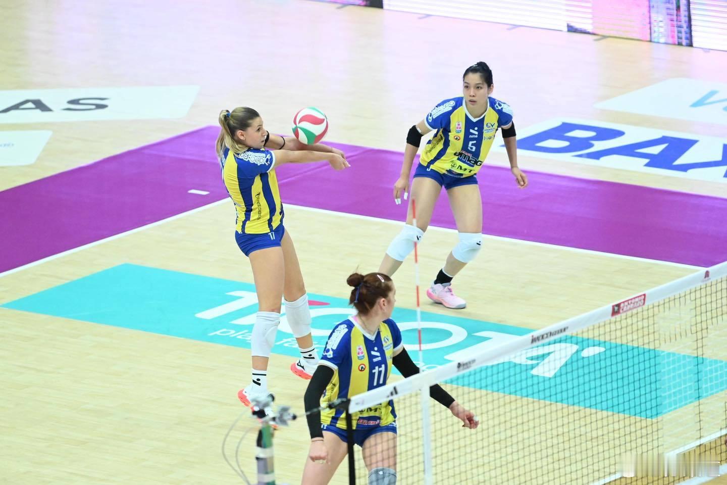 庄宇珊缪伊雯14:00 有耍姐的比赛，哈萨克斯坦杯 23:00 雨刷的比赛，23