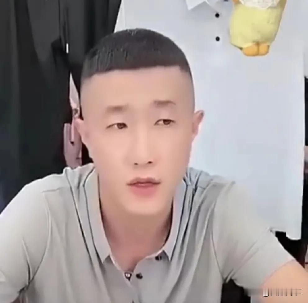 吴老二说张二嫂爱媳妇爱孩子，他喜欢打高尔夫我非常支持！

           