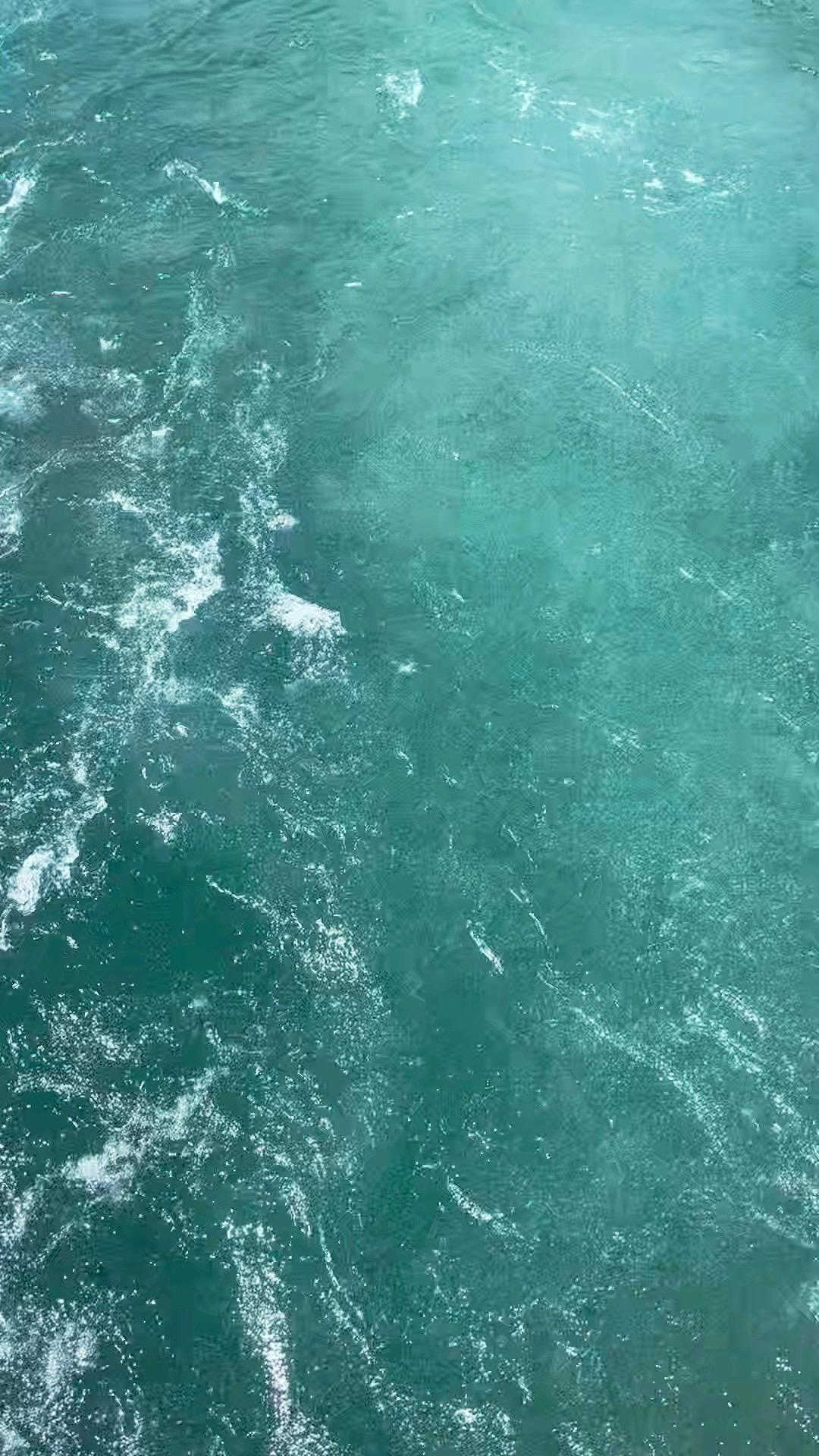 成年人需要对一切关系祛魅 一切关系的本质，都是价值交换 当你没有足够的...