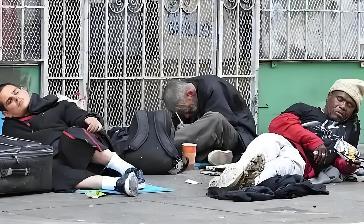 纽约时报被逼下场，网传牢A紧急回国！斩杀线如何逆转中美舆论战？
 
事情得从牢A