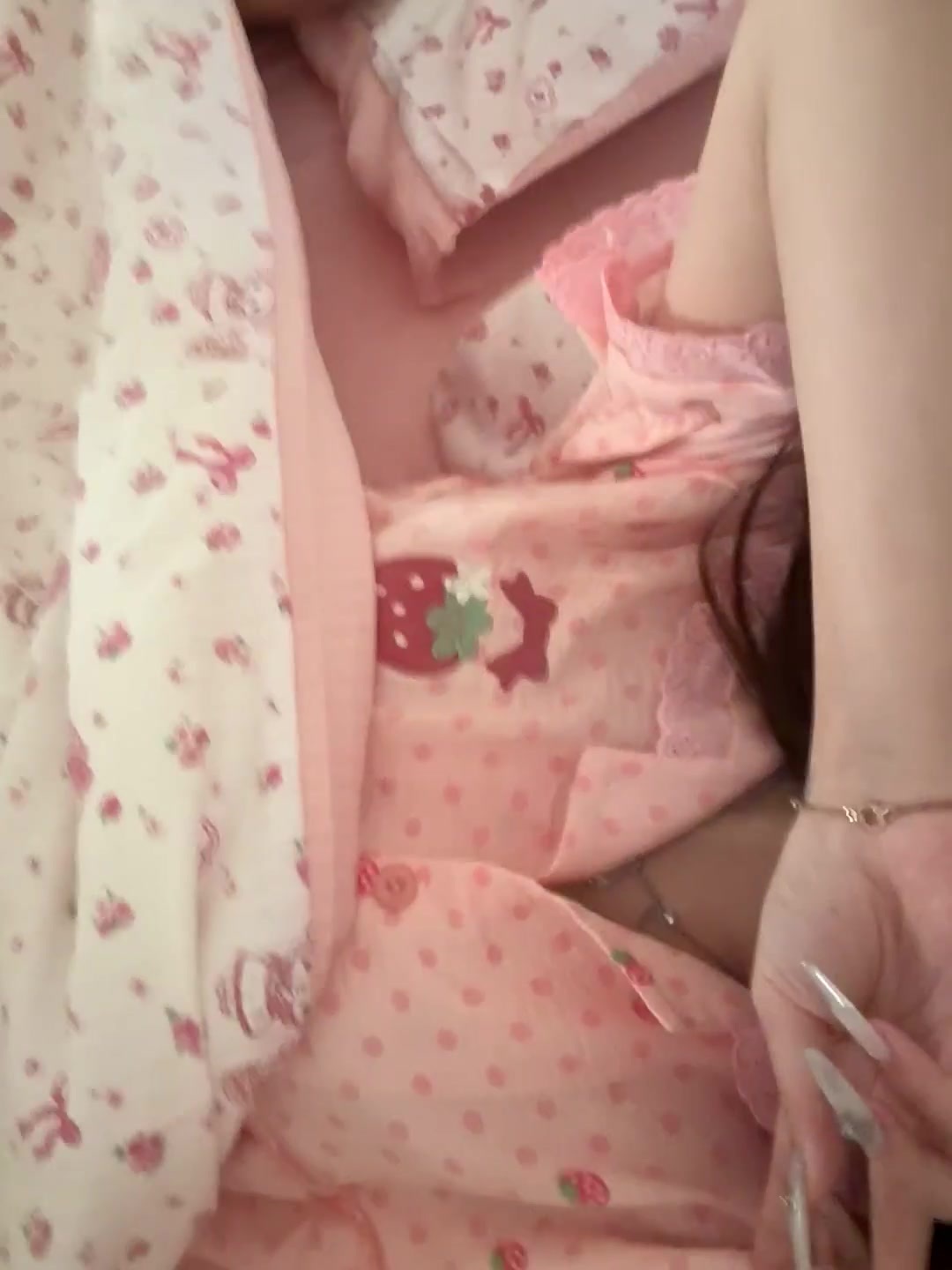 喜欢粉粉嫩嫩[抱一抱] ​​​