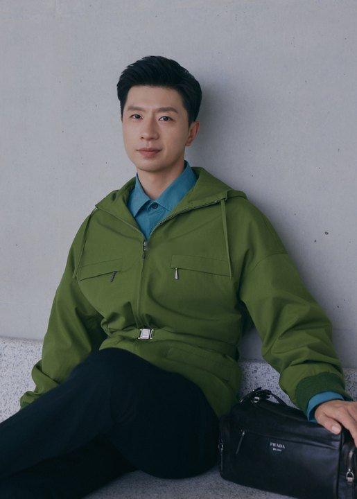 马龙prada线下活动马龙亮相prada线下活动，多套造型，气质好百变 