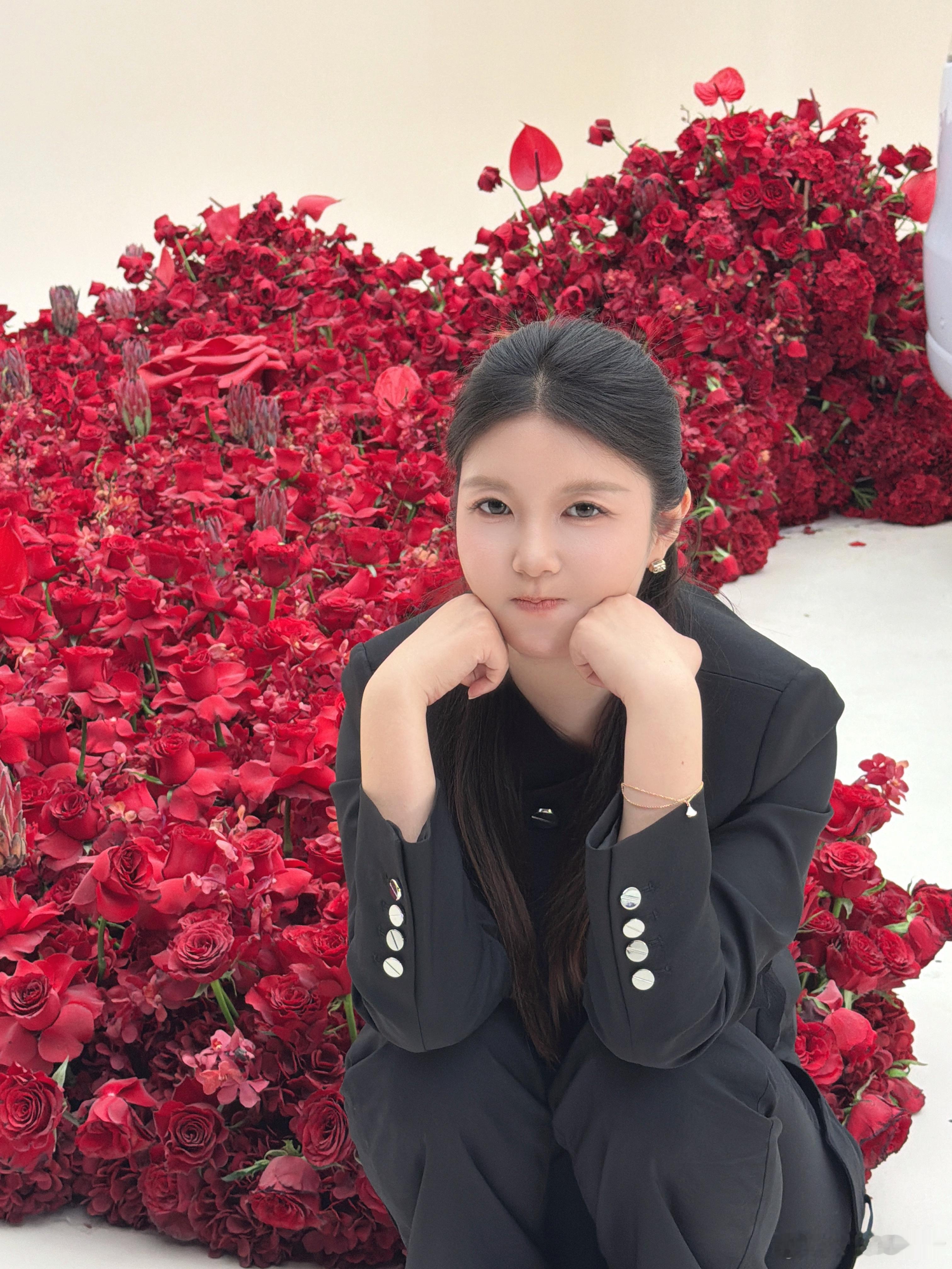 今天拍了半天发现没开麦……我现在的心情犹如此图