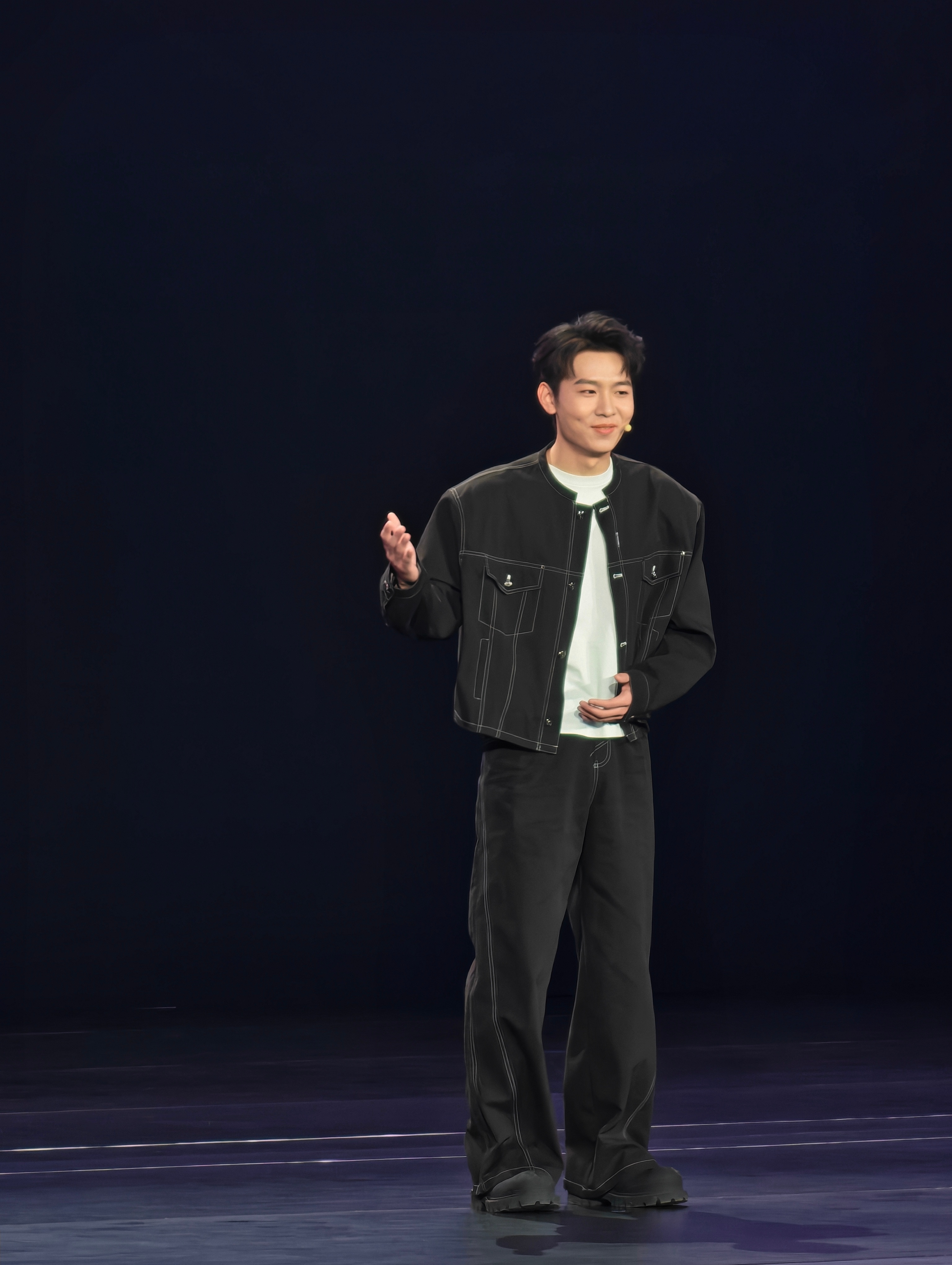 耀子终于知道他们还有个 了