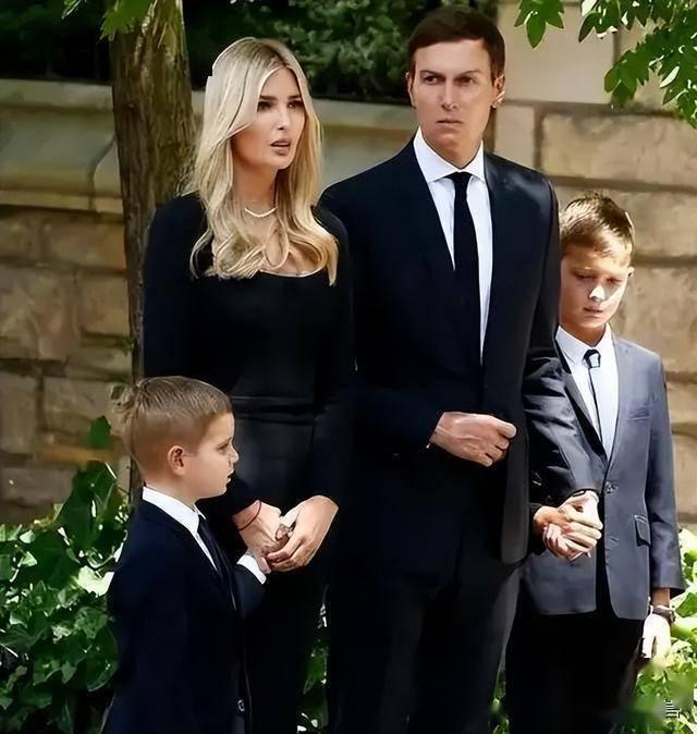 特朗普十分器重其女婿贾里德·库什纳。 ‌2009年库什纳与特朗普长女伊万卡·特朗