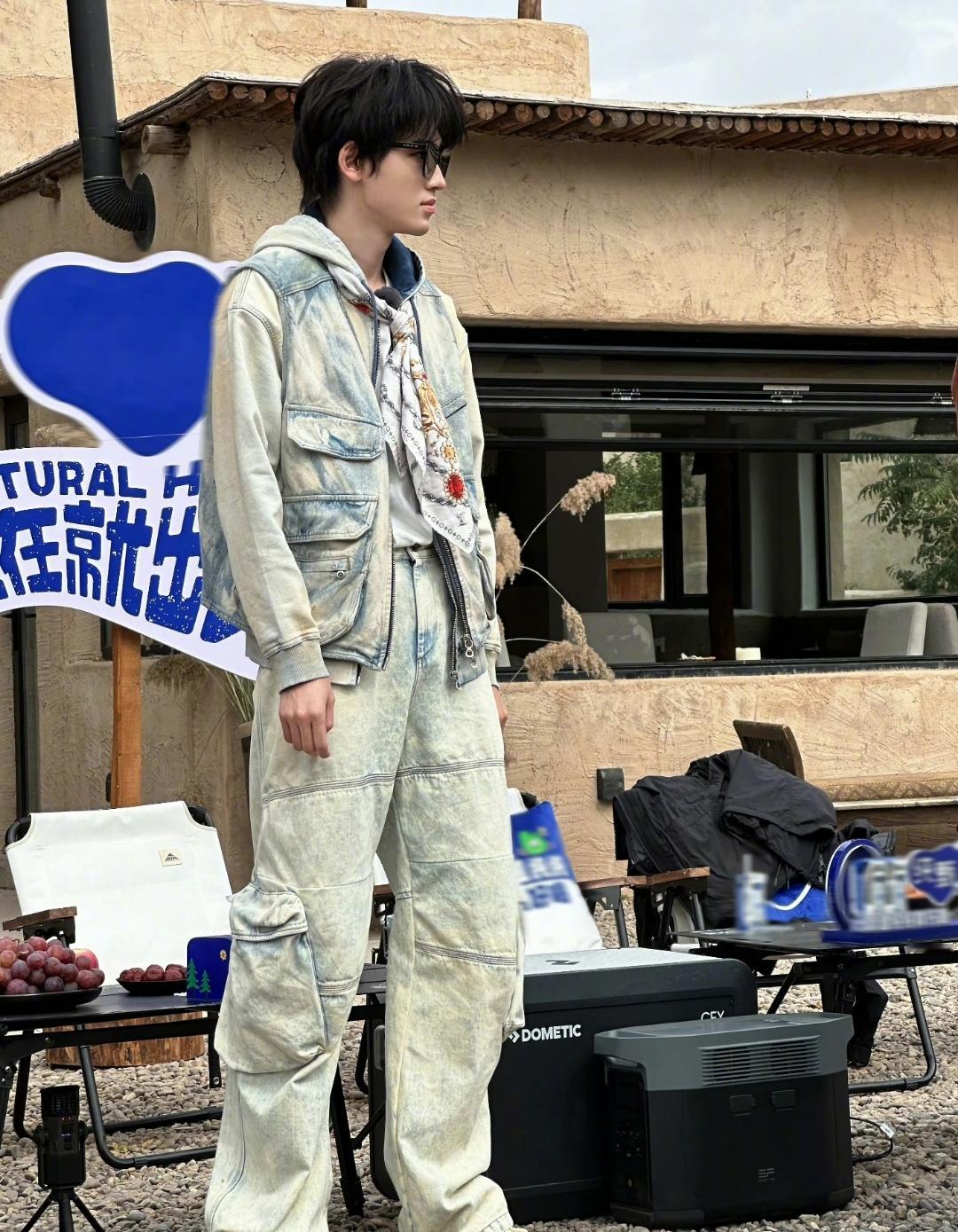 #宋亚轩牛仔套装look#啊啊啊啊啊怎么能这么帅啊[羞嗒嗒]#宋亚轩牛仔套装搭丝