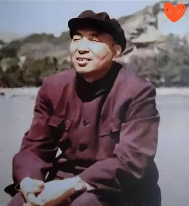 1936年放走61名共产党人，14年后开国元勋联名寻他，找到时已身陷牢狱
牛宝正