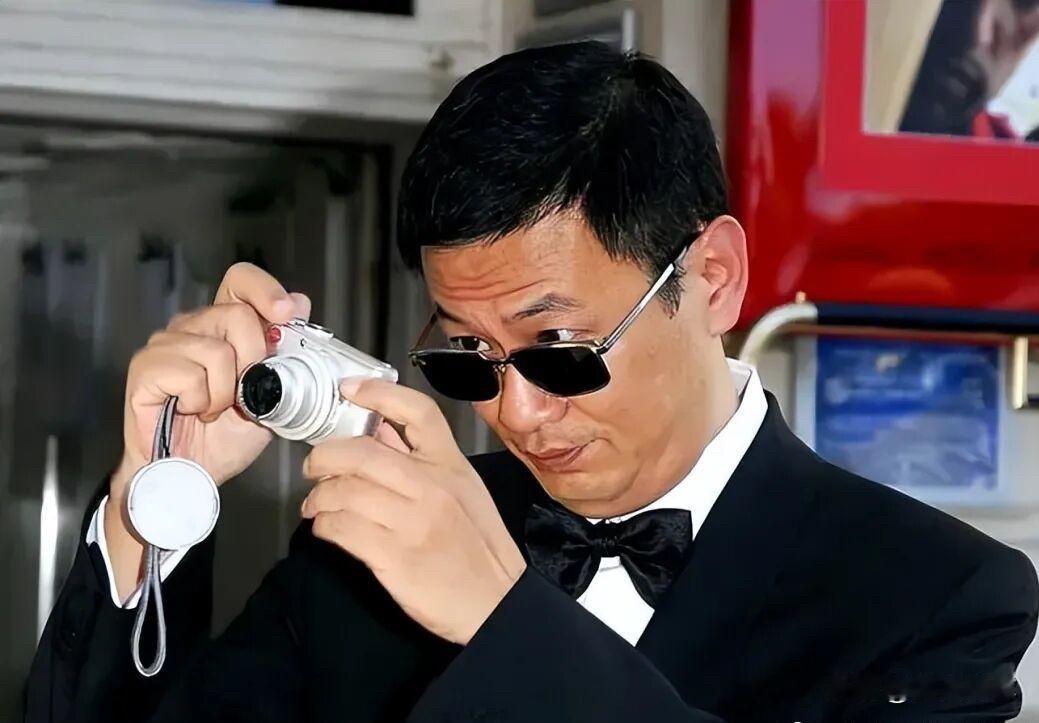 王家卫秦雯这帮人得多傲慢或者多无知才能口不择言到这种地步，才会在大庭广众会录音的