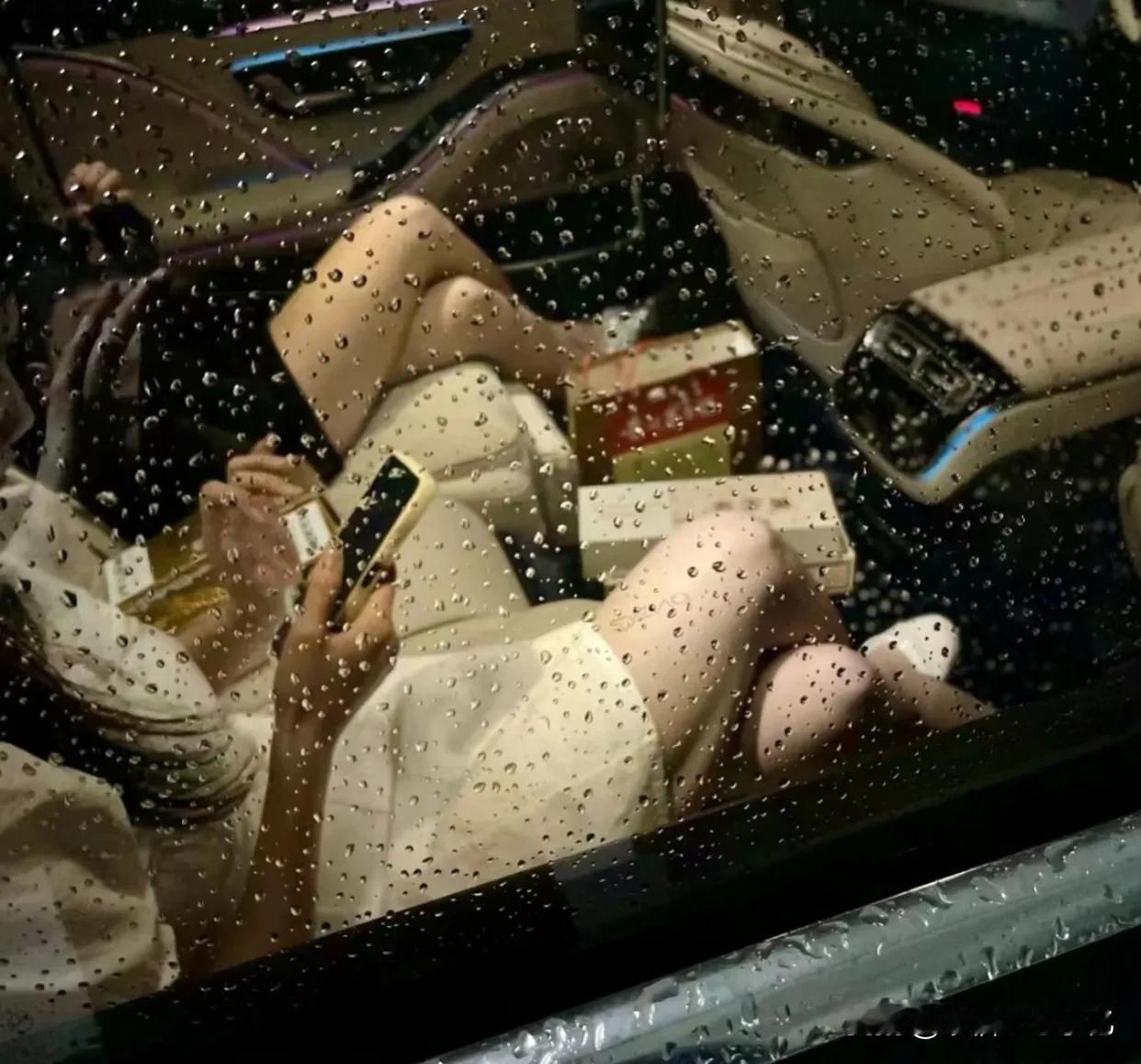 又下雨了