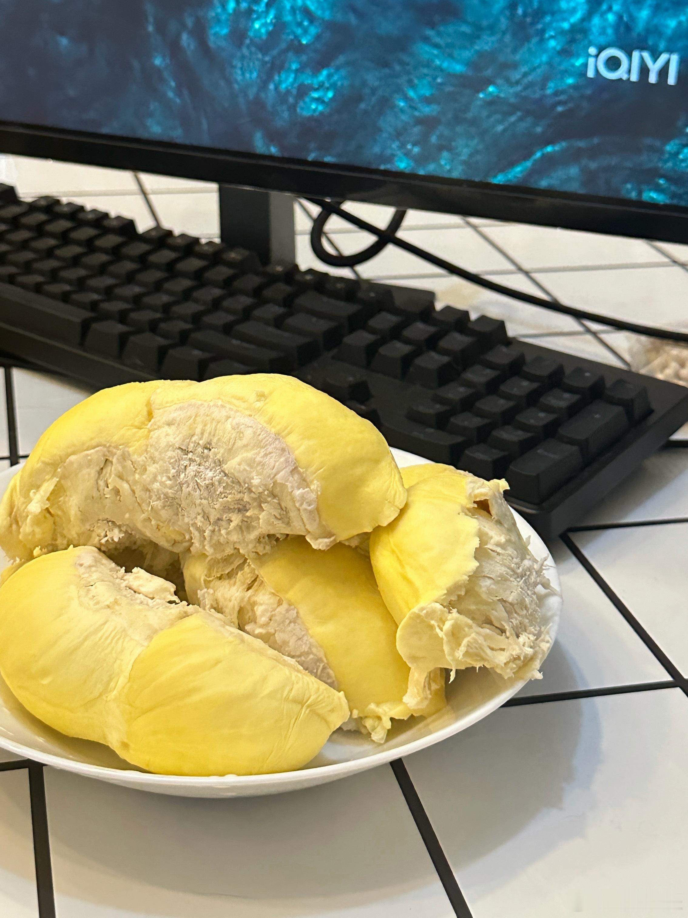 榴莲已经20多元一斤了其实之前就已经有这种迹象了，很多网上冷藏榴莲价格能到100