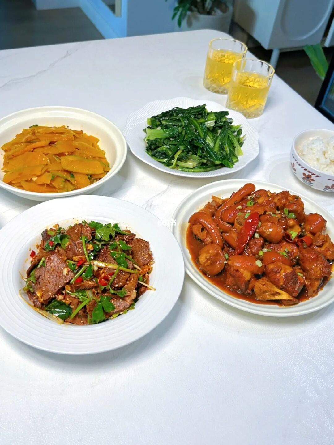 周末宅家美食｜超好吃的卤牛肉+红烧猪蹄！