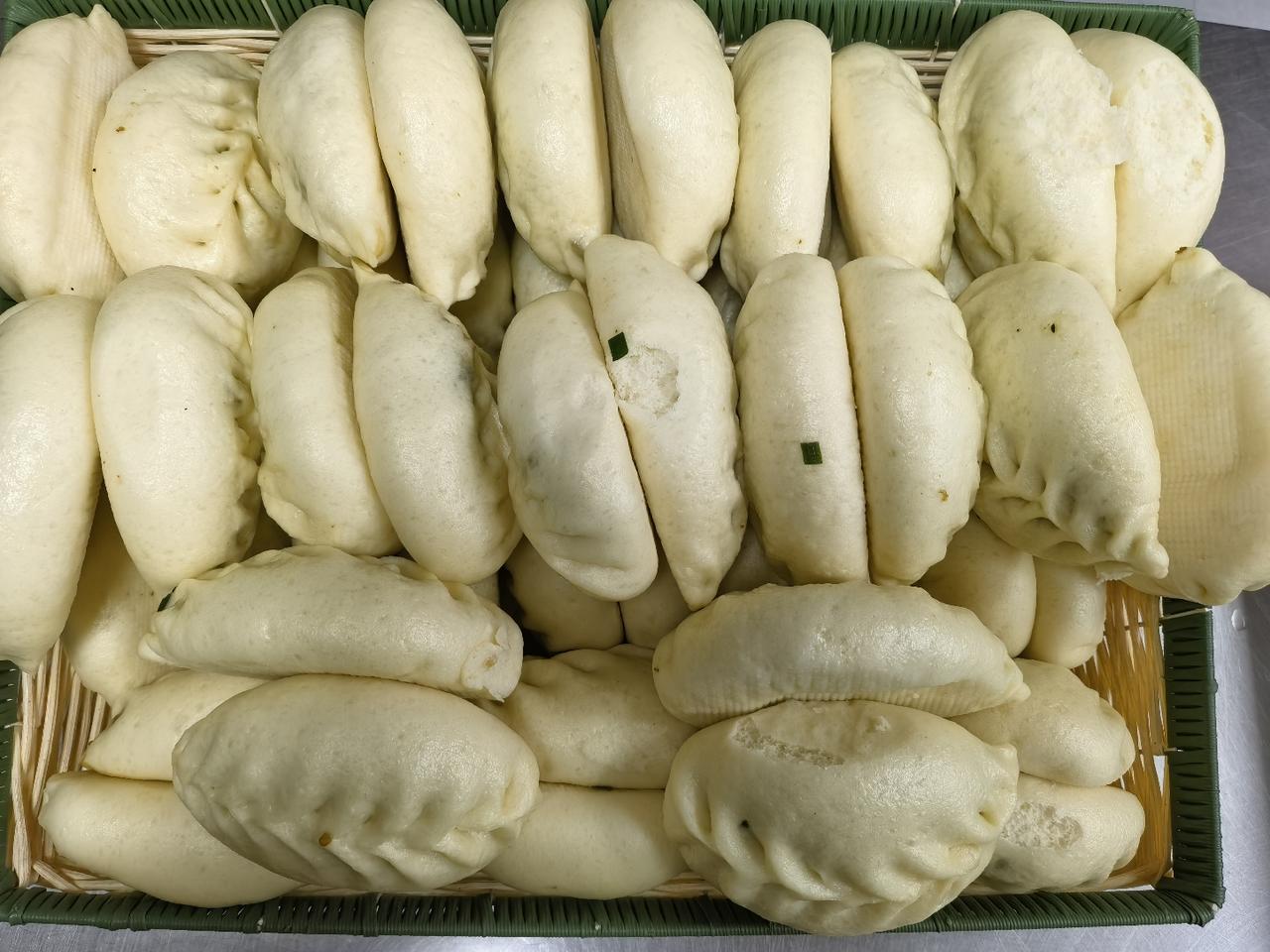 人们总是在追求物质的同时，忽略了生命最本质的东西。人的一生只有短短几十年，我们应