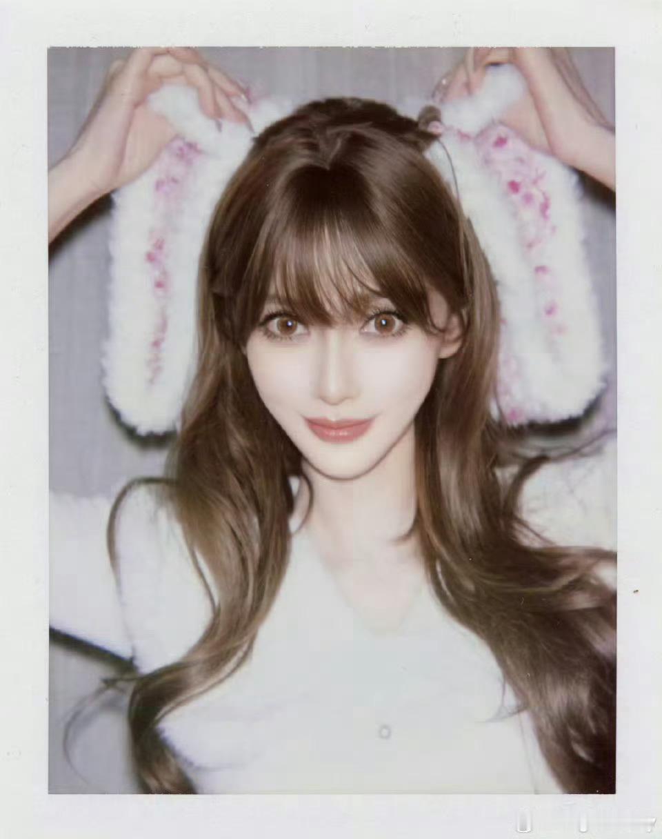 Angelababy兔耳朵撕拉片美神降临✌︎' ֊'女神一如既往的稳定发挥ing