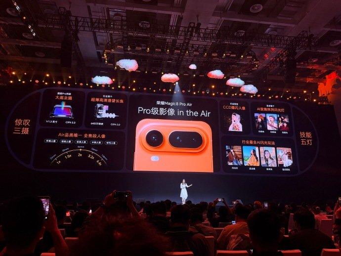 谁还说轻薄机续航差？荣耀直接把魔咒打破了！
 
荣耀Magic8 Pro Air