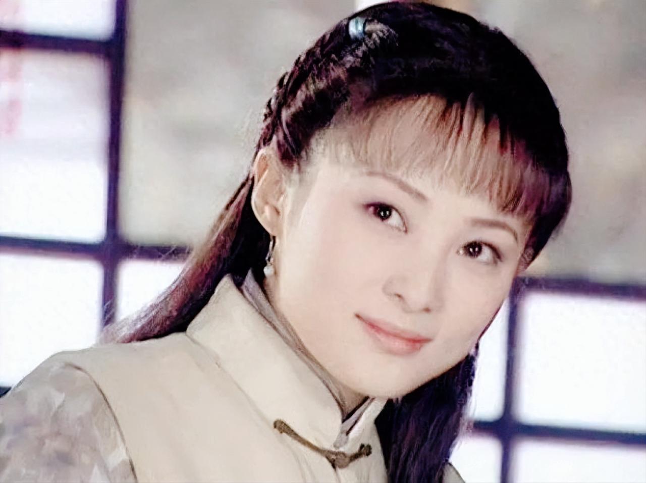 【原来“纯元皇后”真的存在，蒋勤勤才是陈建斌的“白月光”！】
被称为“古装第一美