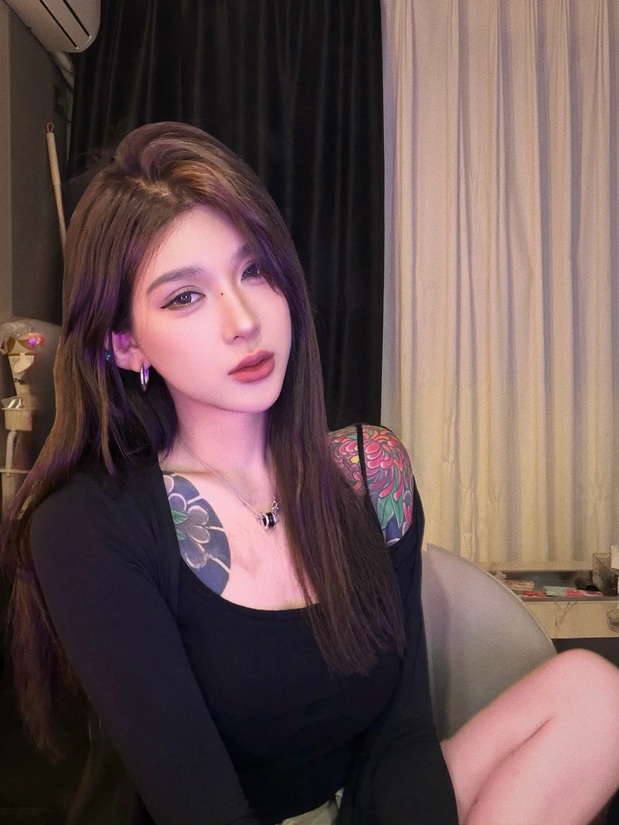 妈妈是什么意思 听不懂 只想摸摸你的头