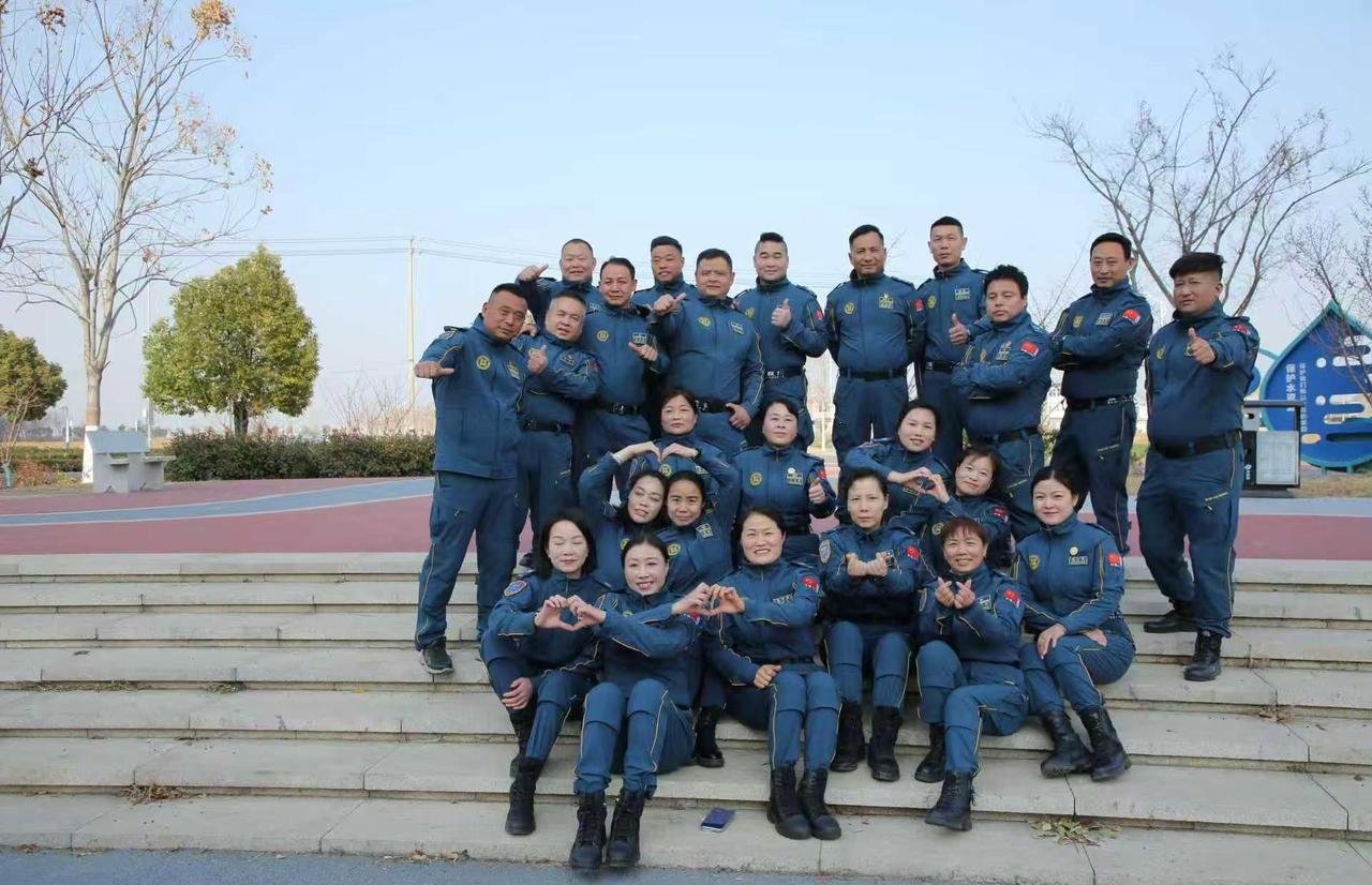 初心如磐，使命在肩。固镇县蓝天救援队自组建以来，始终坚守公益本色，践行零收费承诺