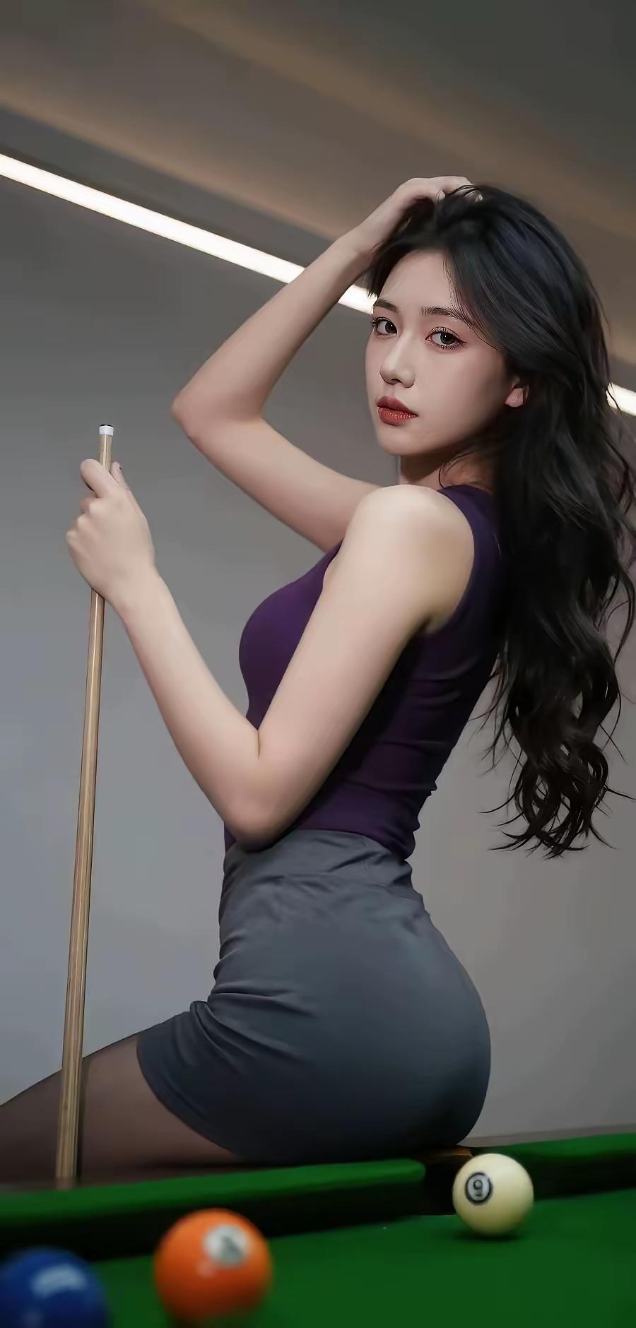 女孩子拿起球杆，一样英姿飒爽！
有些运动吧，是男人的运动，但在城镇打台球的地方，