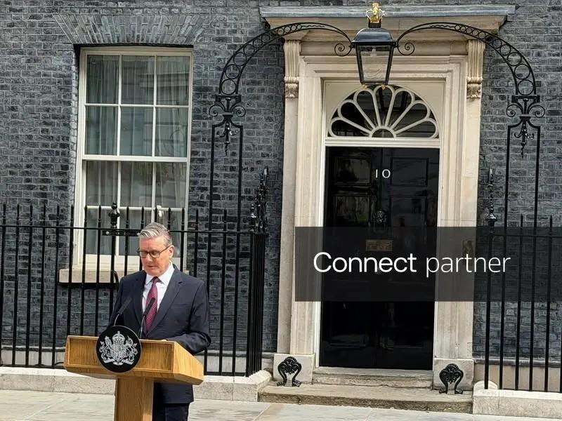 流水的首相，铁打的唐宁街

唐宁街10号又要换人了！

斯塔默干了一年多，终于扛